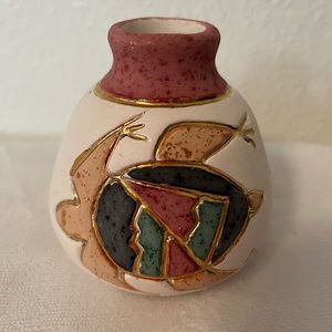 Nizhoni Originals Ceramic Pottery Vase Hand Painted Turtle Southwest Gold Trim